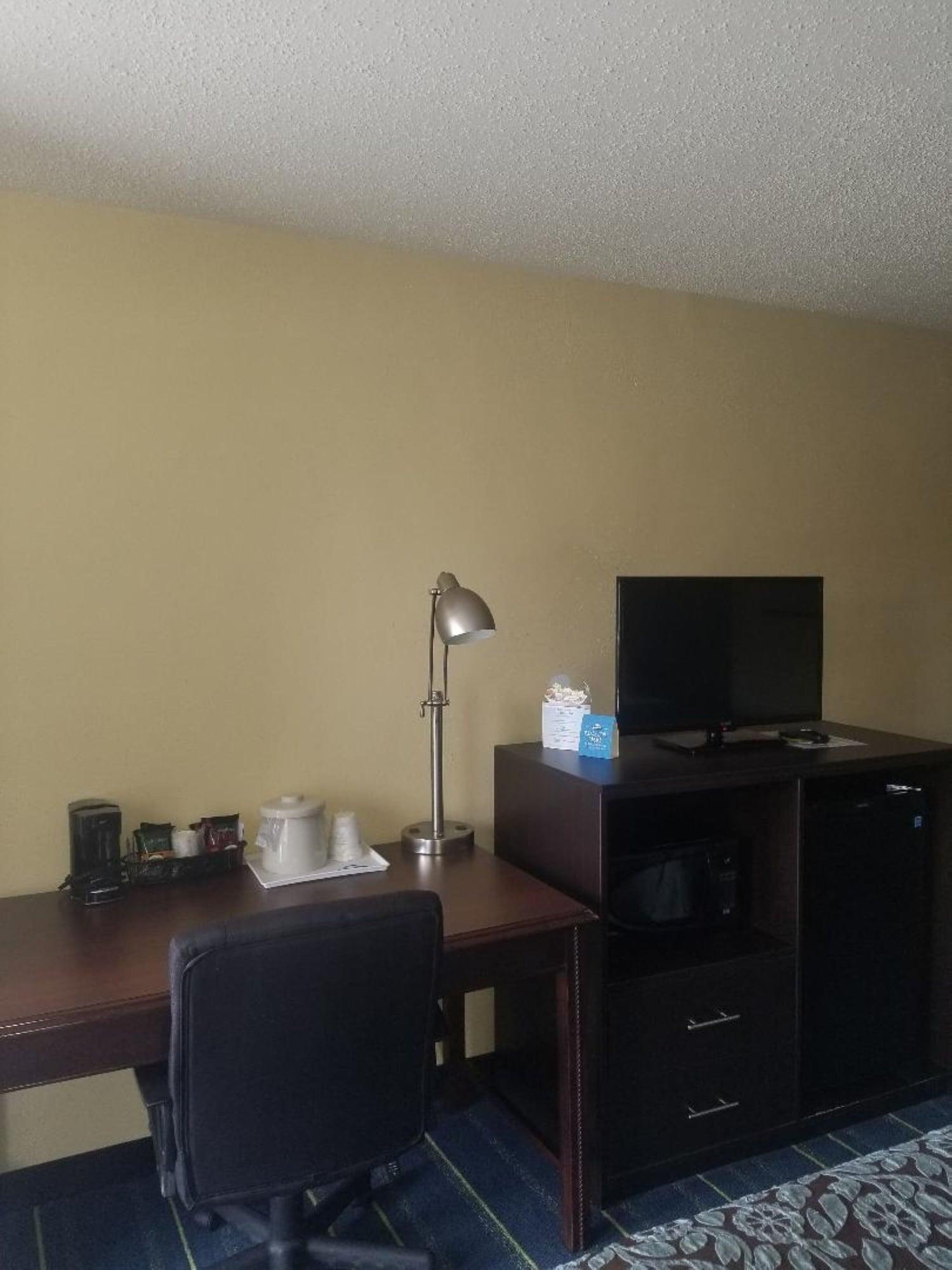Days Inn By Wyndham Clearwater/Central Kültér fotó