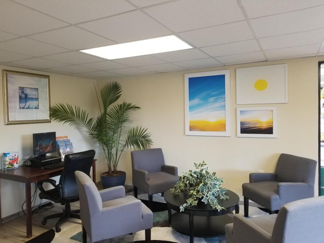 Days Inn By Wyndham Clearwater/Central Kültér fotó