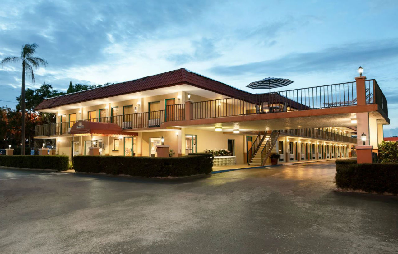 Days Inn By Wyndham Clearwater/Central Kültér fotó